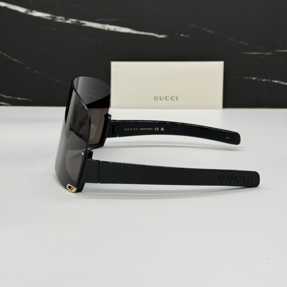NEW GG1631S 004 GUCCI BLACK GREY OVERSIZED WOMEN GUCCI SUNGLASSES - Picture 10 of 14